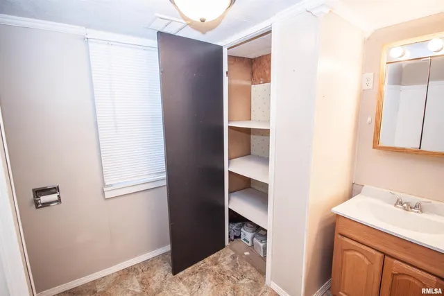 $99,900 | 1479 Knoxville Road, Lynn Center, IL 61262