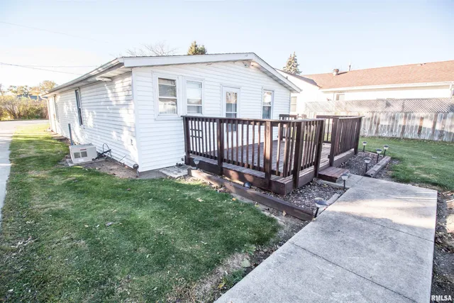 $99,900 | 1479 Knoxville Road, Lynn Center, IL 61262