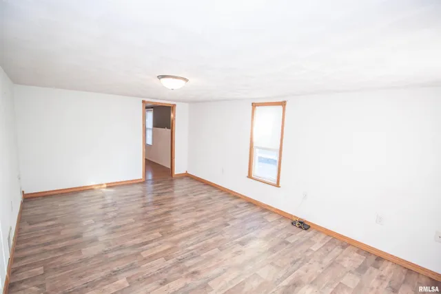 $99,900 | 1479 Knoxville Road, Lynn Center, IL 61262