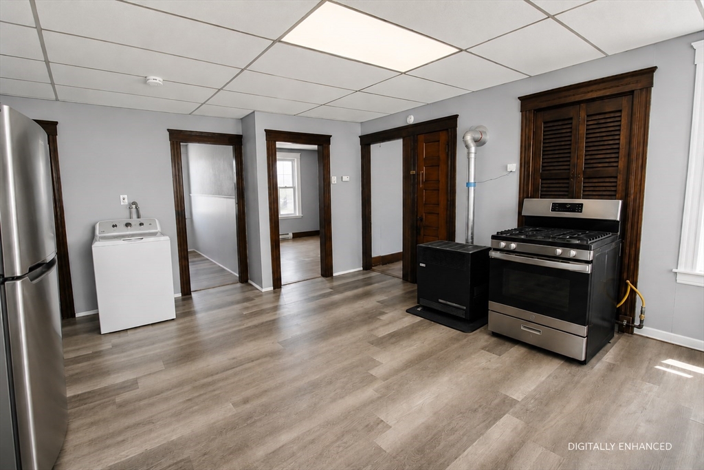 8 Douglas Street Worcester, MA 01603 - Photo 7 of 42