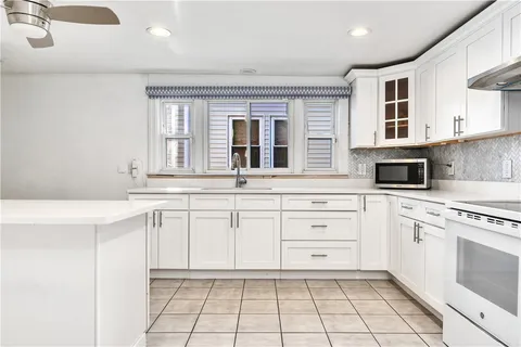 $499,000 | 90 Woodbine Street, Providence, RI 02906