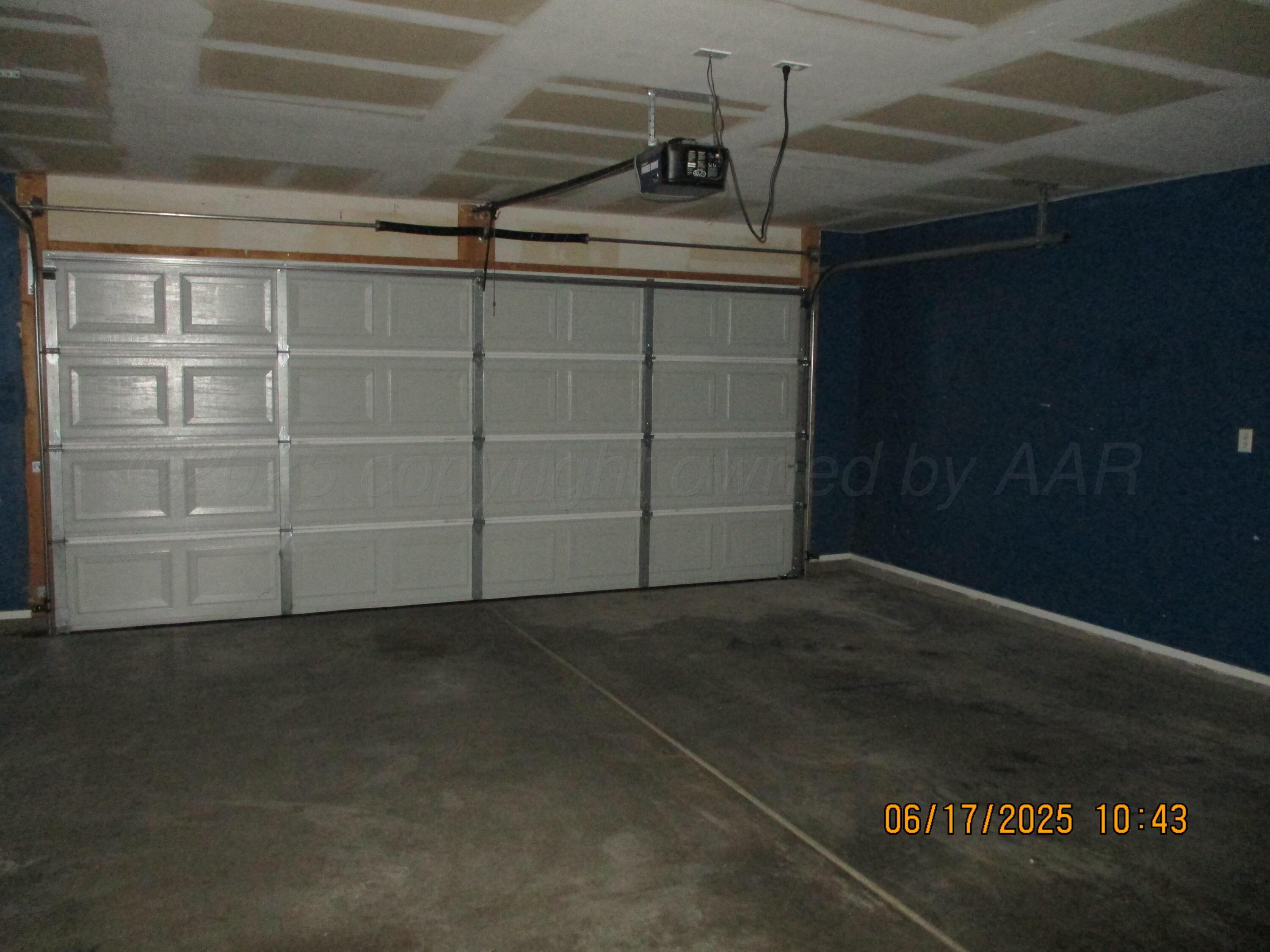 7003 Apollo Trail Amarillo, TX 79118 - Photo 12 of 12 Garage