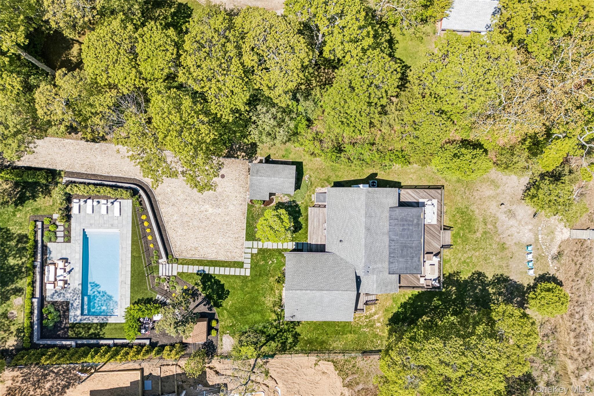 580 Broadwaters Road Cutchogue, NY 11935 - Photo 4 of 33