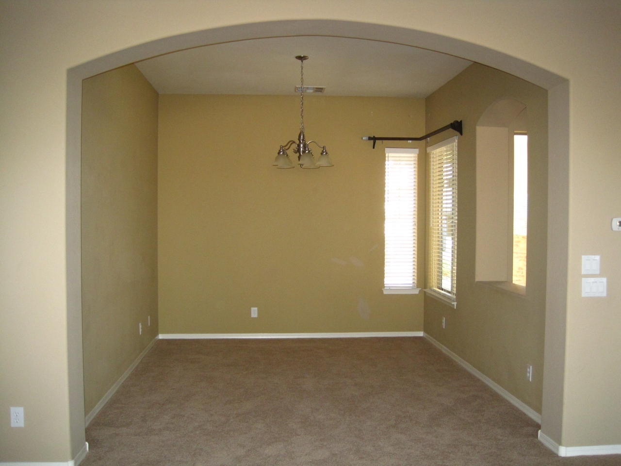 4729 South Burma Road Gilbert, AZ 85297 - Photo 17 of 39 Formal Dining