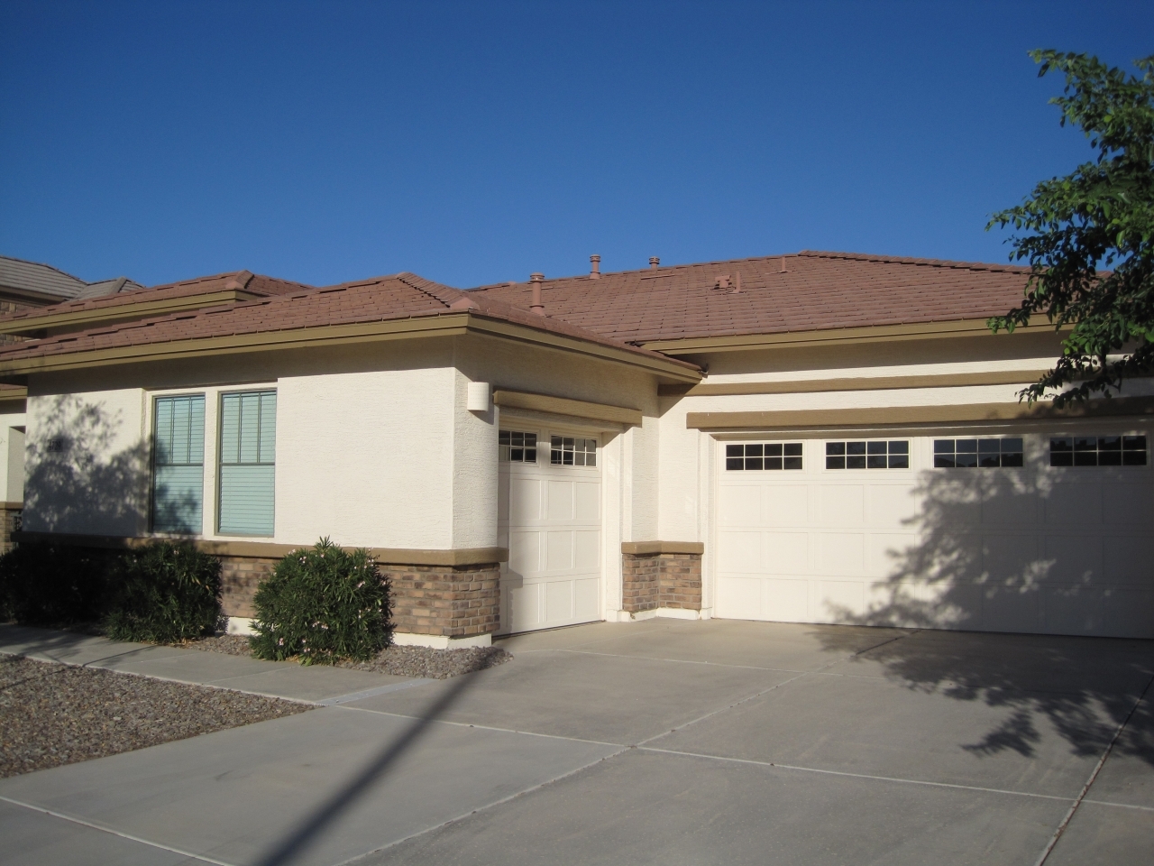 4729 South Burma Road Gilbert, AZ 85297 - Photo 9 of 39 img_4120