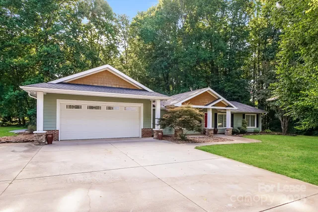 $2,155 | 1195 Nixon Heights Lane, Denver, NC 28037