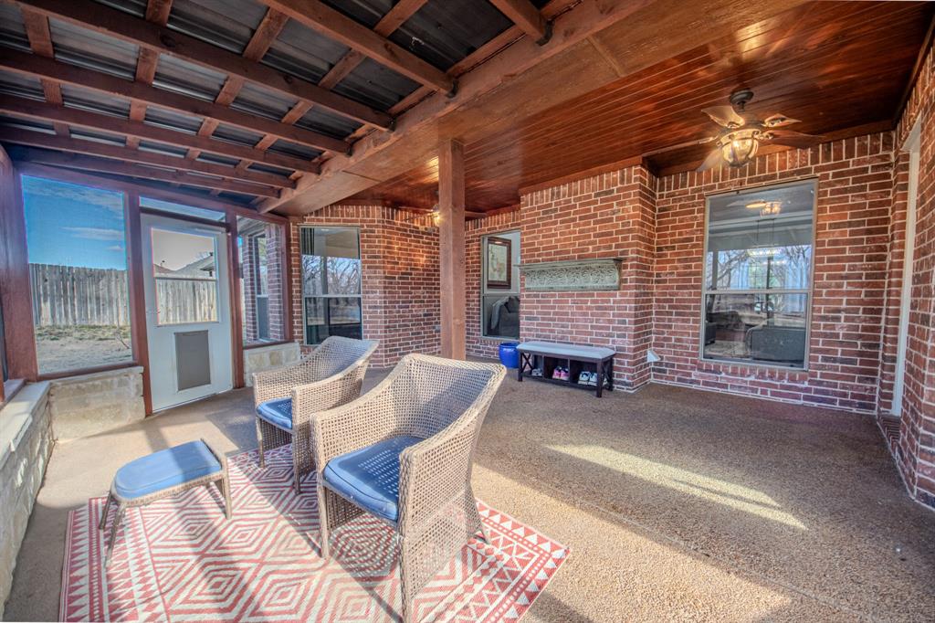 9001 Ravenswood Road Granbury, TX 76049 - Photo 32 of 38 View of patio / terrace with ceiling fan