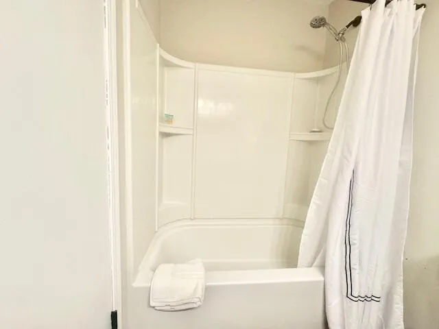 $2,900 | 1002 Julia Avenue, Niceville, FL 32578