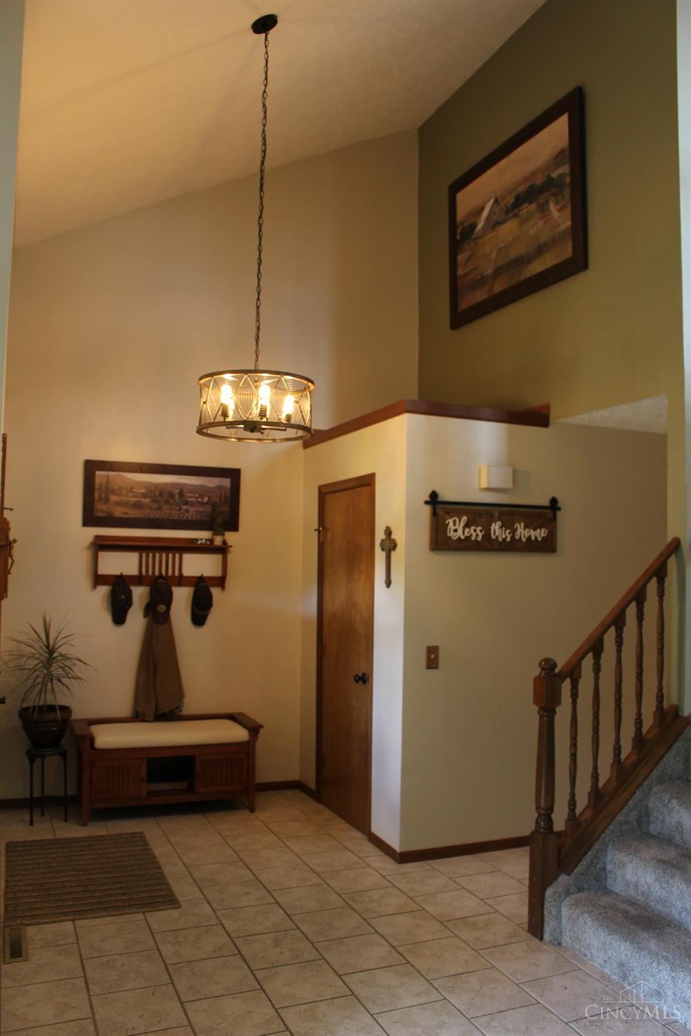 6529 Yankee Road Middletown, OH 45044 - Photo 7 of 56