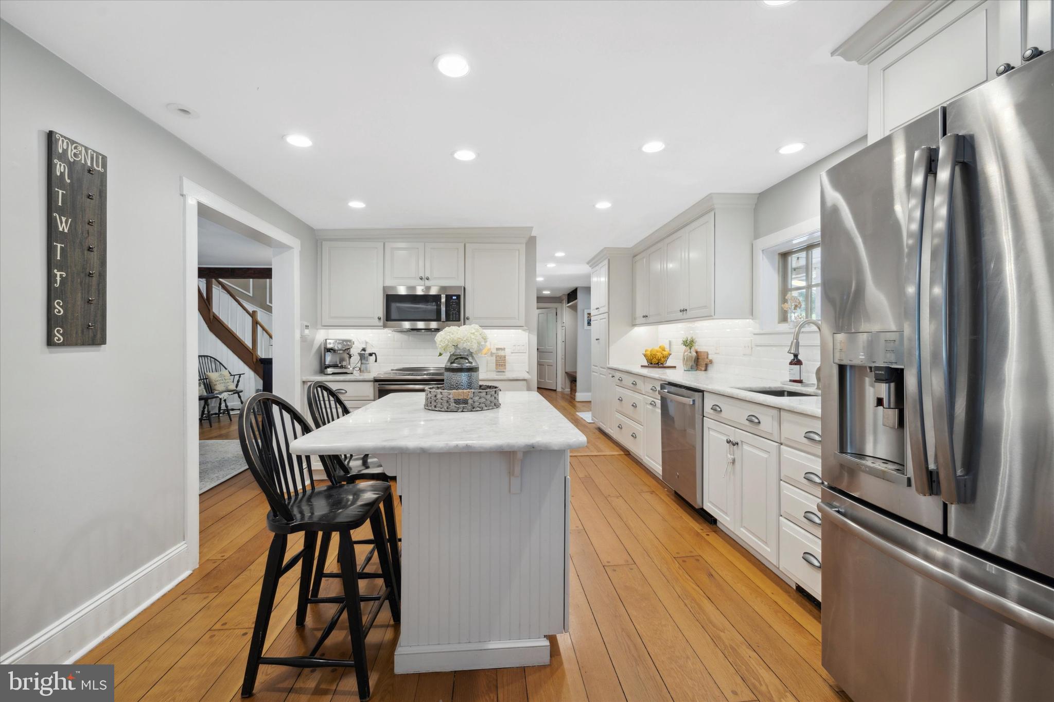 744 Pugh Road Wayne, PA 19087 - Photo 7 of 62 Kitchen and Breakfast Bar