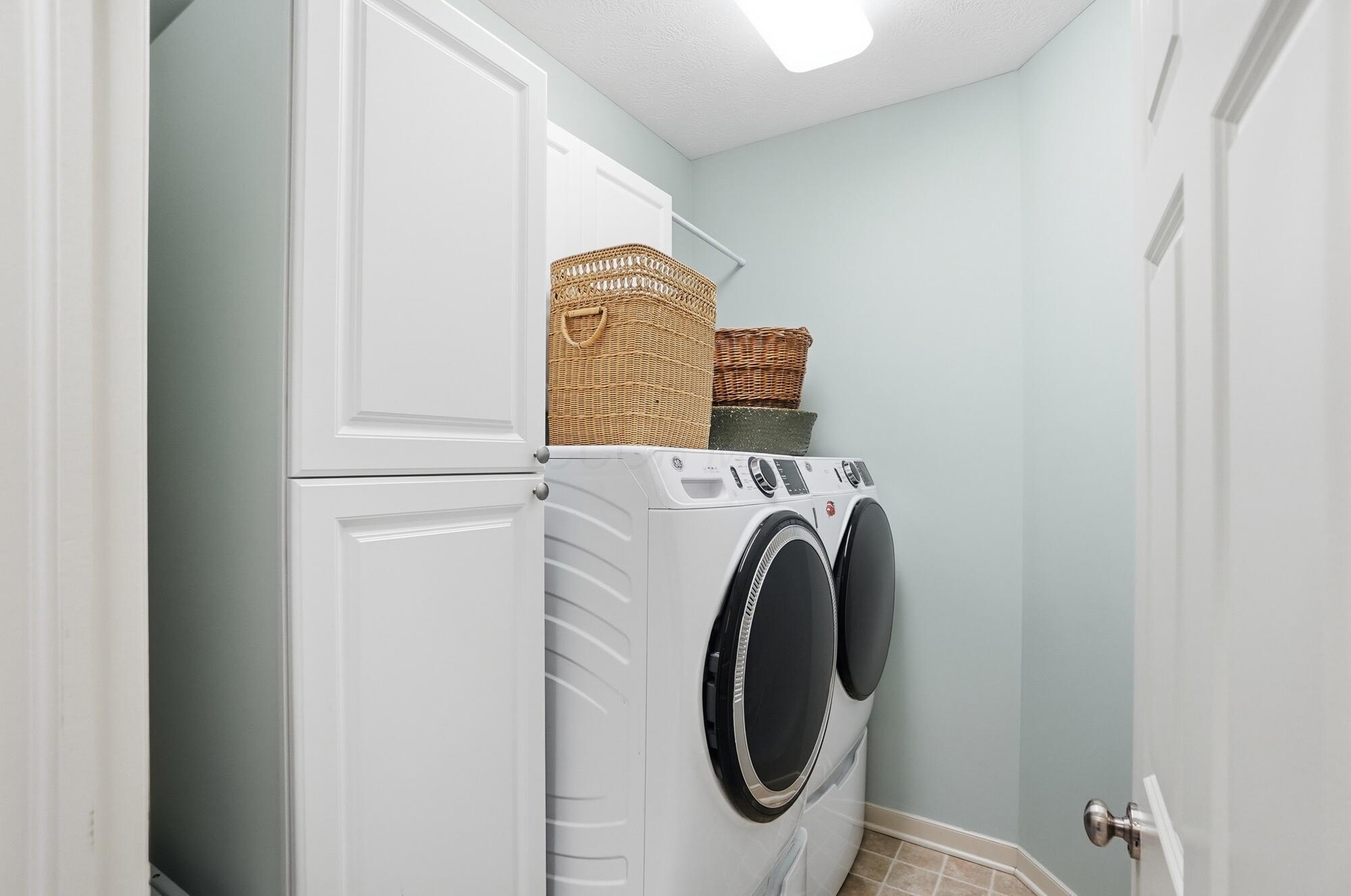 1167 Cross Creeks Ridge Pickerington, OH 43147 - Photo 53 of 91 Laundry