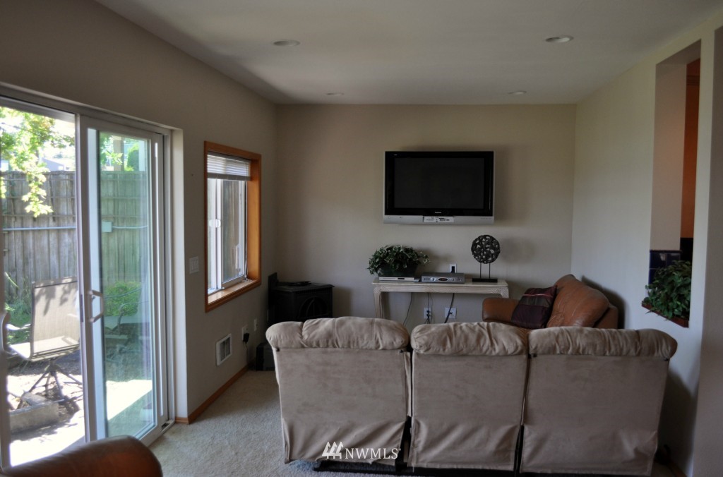 2127 Vernon Road Lake Stevens, WA 98258 - Photo 9 of 15