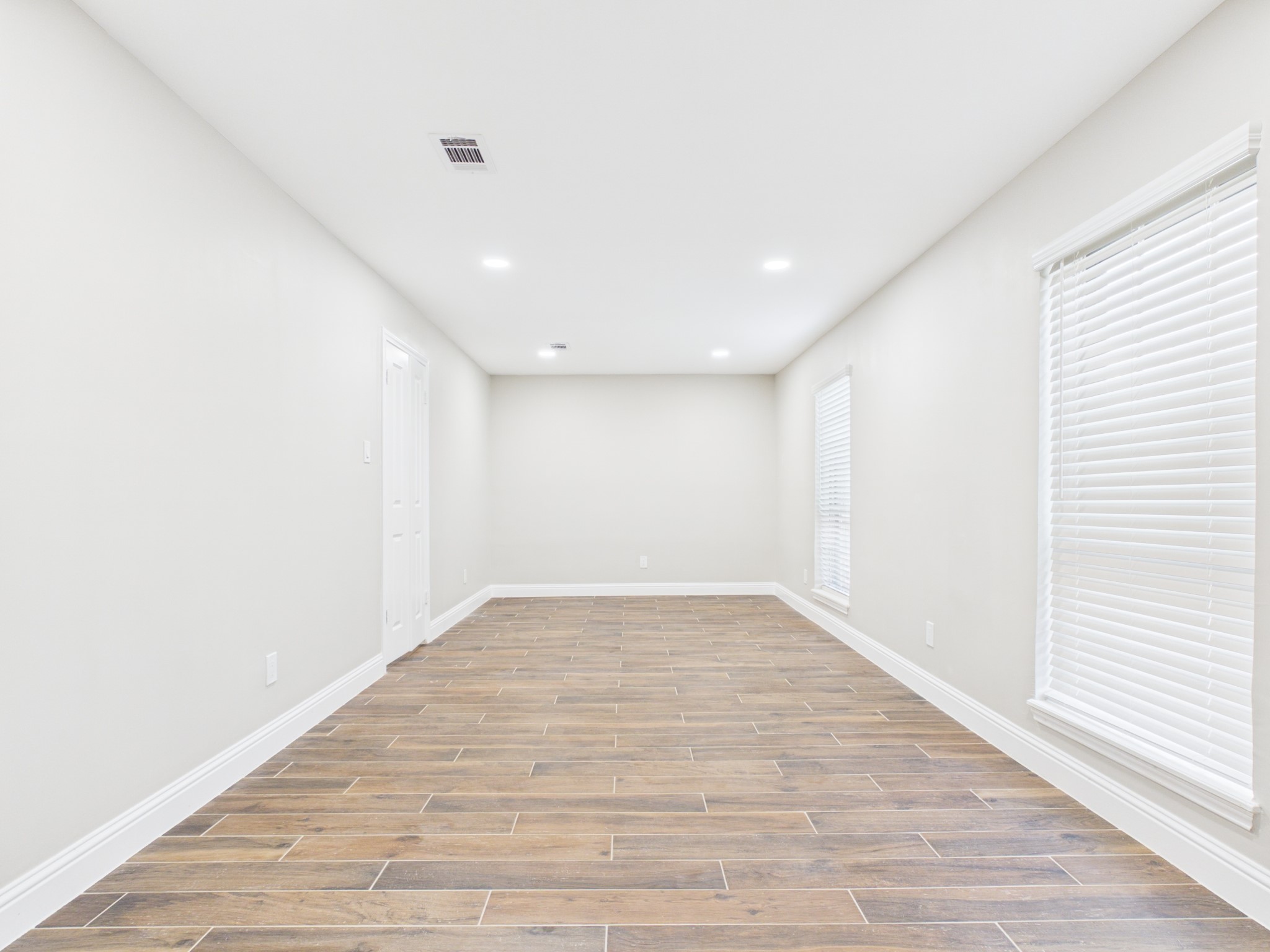 7903 Secretariat Lane Houston, TX 77071 - Photo 6 of 36 dining room