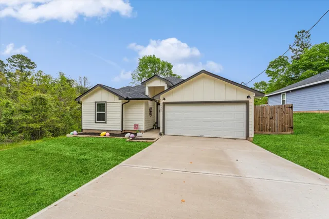 $1,700 | 14986 Indian Hill Trail, Willis, TX 77378