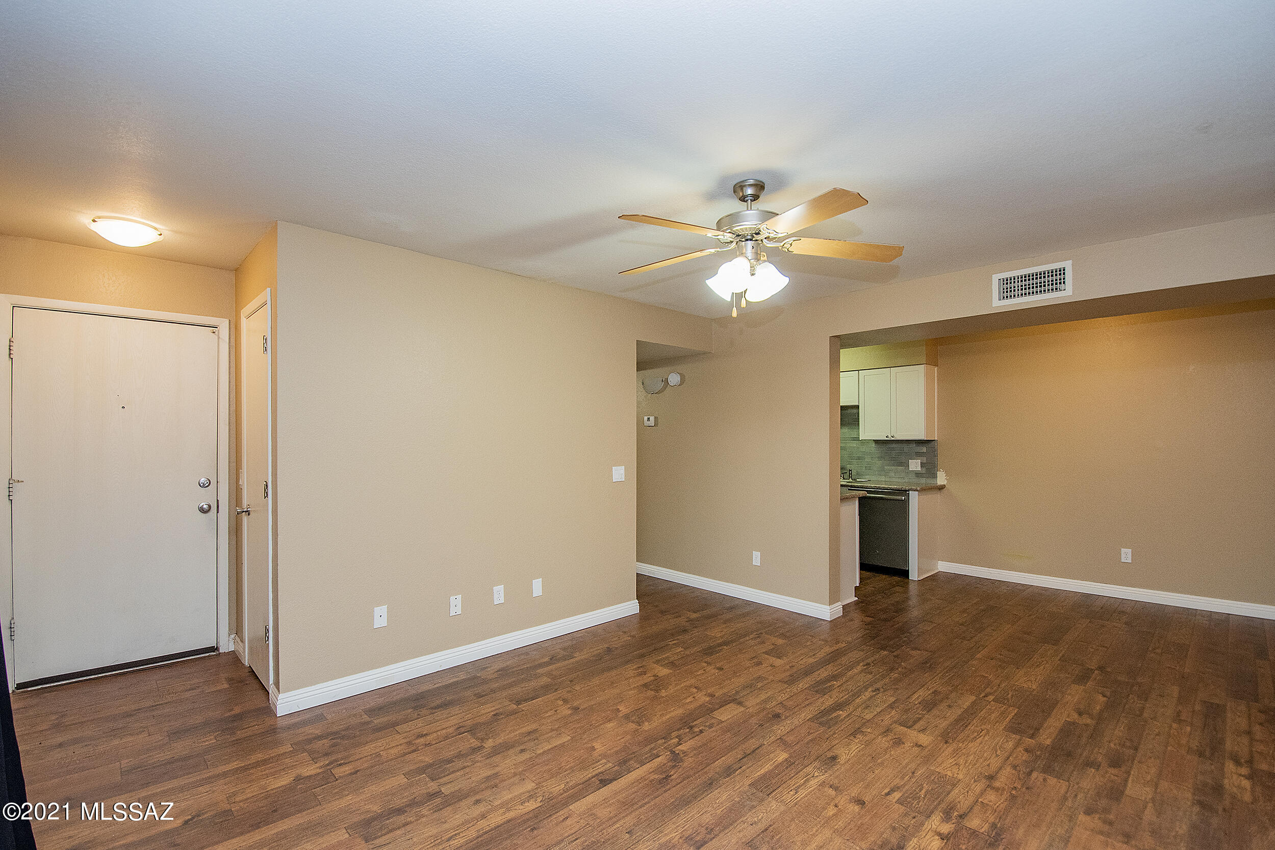 3357 North Country Club Road, Unit 35 Tucson, AZ 85716 - Photo 5 of 22