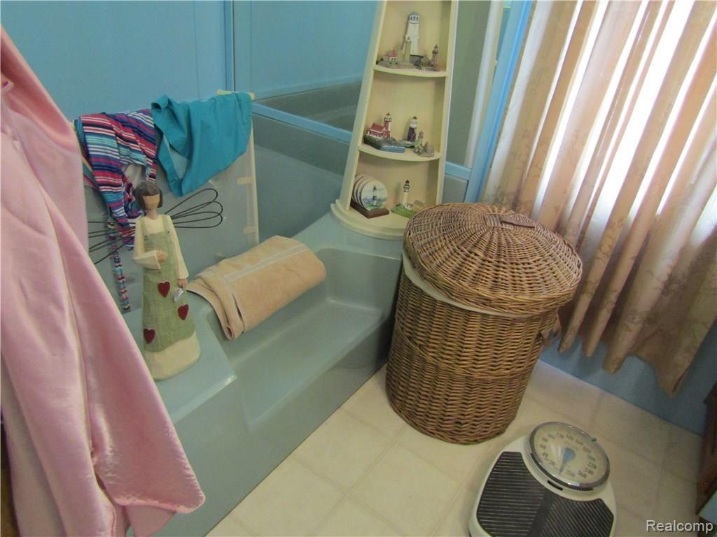 1823 West Lovejoy Road Perry, MI 48872 - Photo 43 of 55 IMG_0112.JPG