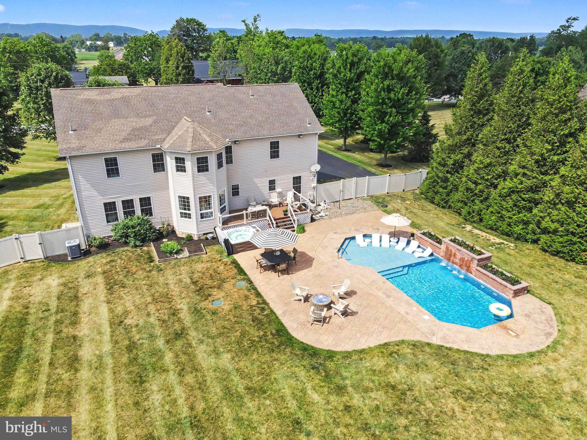 2 Ridge Drive Carlisle, PA 17015 - Photo 2 of 39