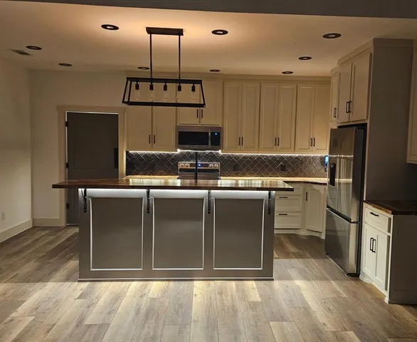 $350,000 | 319 South Pecan Street, Bells, TX 75414