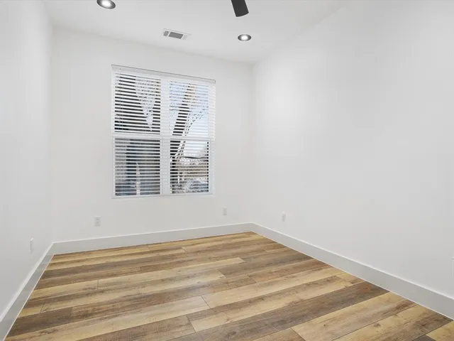 $350,000 | 319 South Pecan Street, Bells, TX 75414