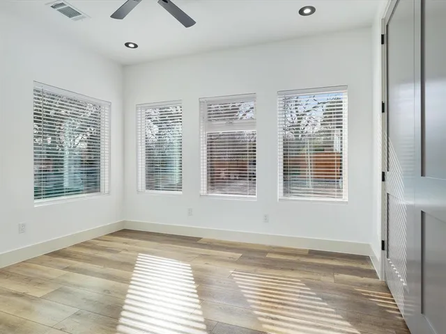 $350,000 | 319 South Pecan Street, Bells, TX 75414