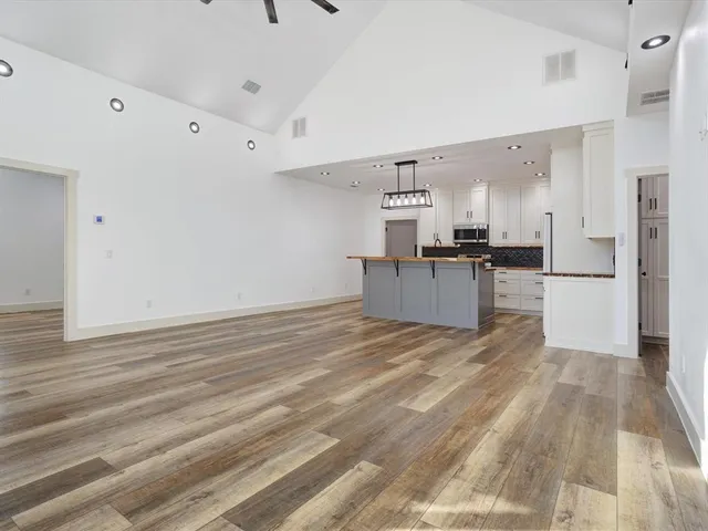 $350,000 | 319 South Pecan Street, Bells, TX 75414