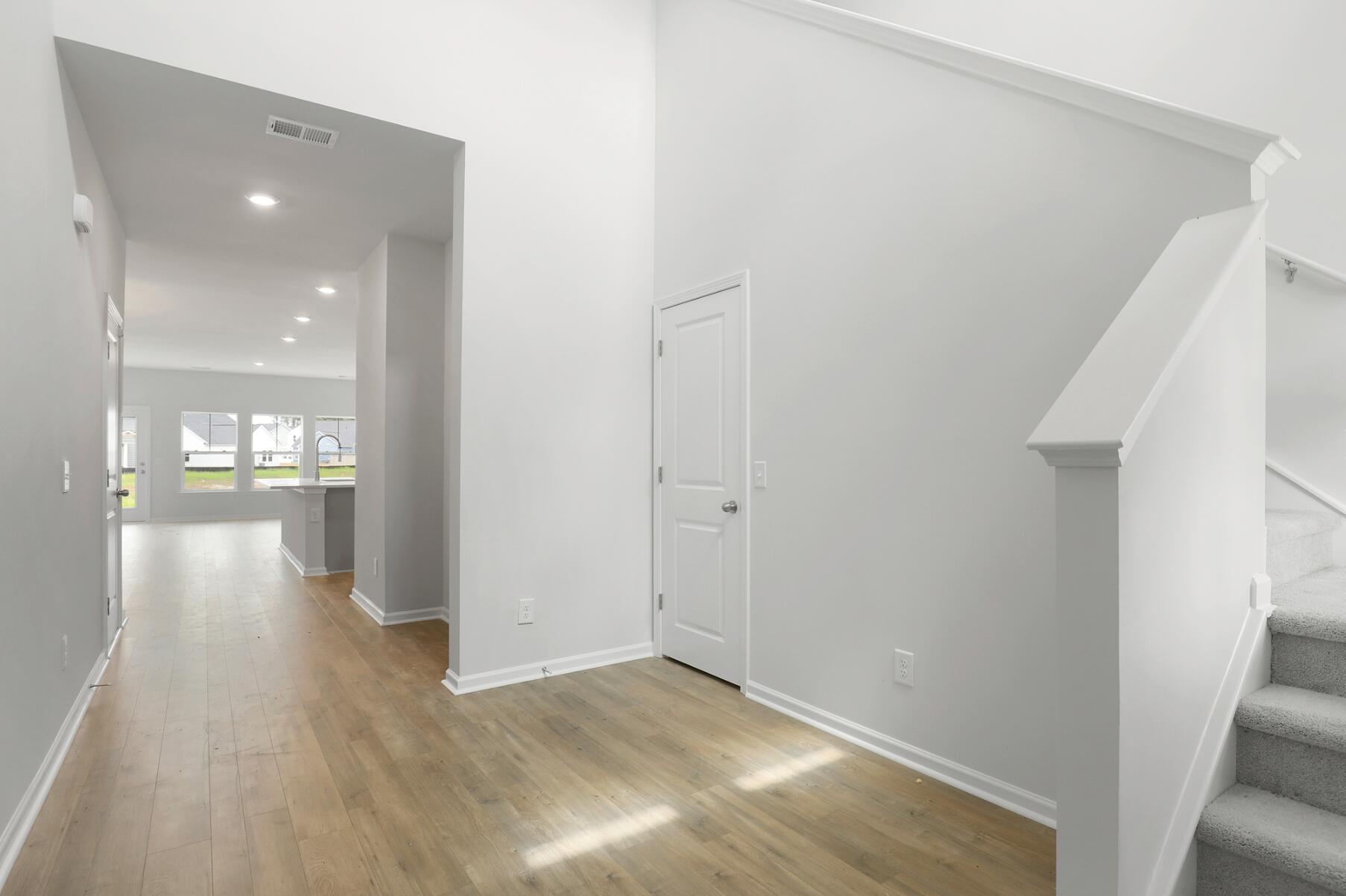 2137 Longhorn Lane Ridgeville, SC 29472 - Photo 4 of 19 Foxtail Foyer
