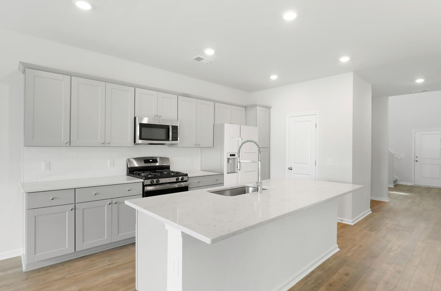2137 Longhorn Lane Ridgeville, SC 29472 - Photo 6 of 19 Foxtail 3