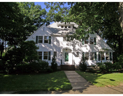 30 Oakley Road Belmont, MA 02478 - Photo 1 of 17 Gallery Image 1