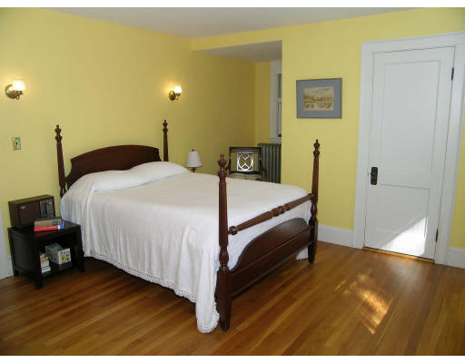 30 Oakley Road Belmont, MA 02478 - Photo 11 of 17 Gallery Image 11