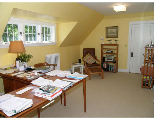 30 Oakley Road Belmont, MA 02478 - Photo 15 of 17 Gallery Image 15