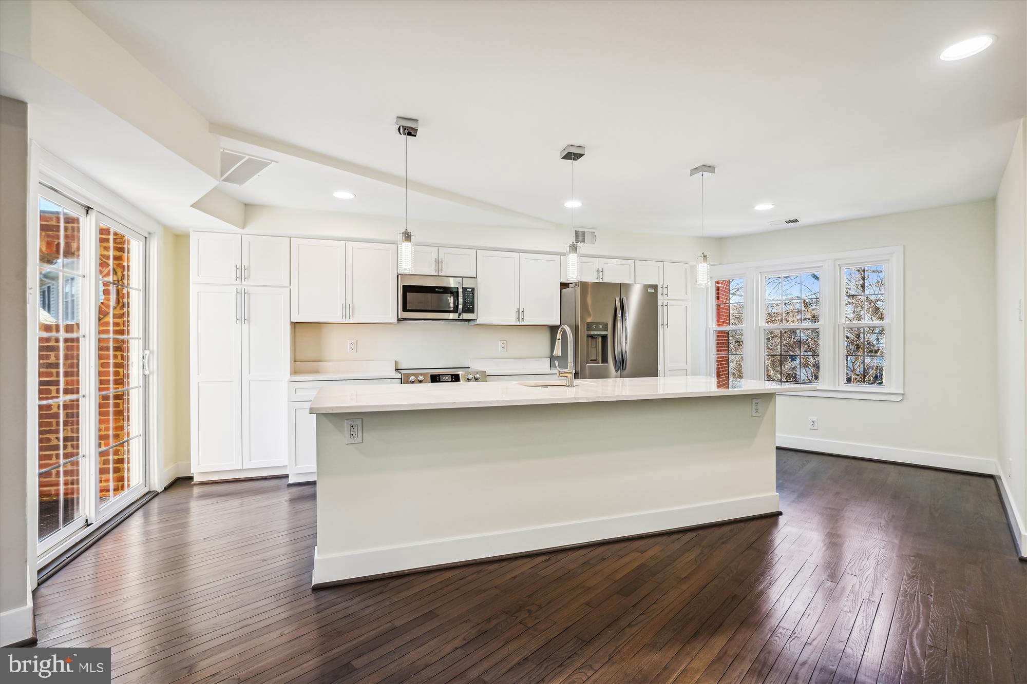 4427 MacArthur Boulevard Northwest Washington, DC 20007 - Photo 27 of 47 4427 Kitchen Island