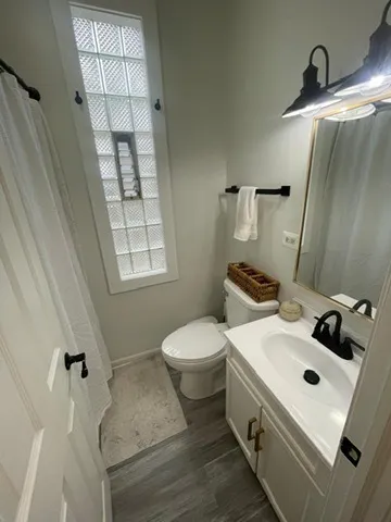 $2,100 | 3625 West Shakespeare Avenue, Unit 3, Chicago, IL 60647