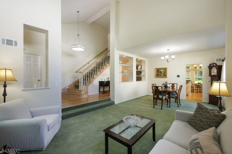 48 Huntington Road Bernards, NJ 07920 - Photo 4 of 25