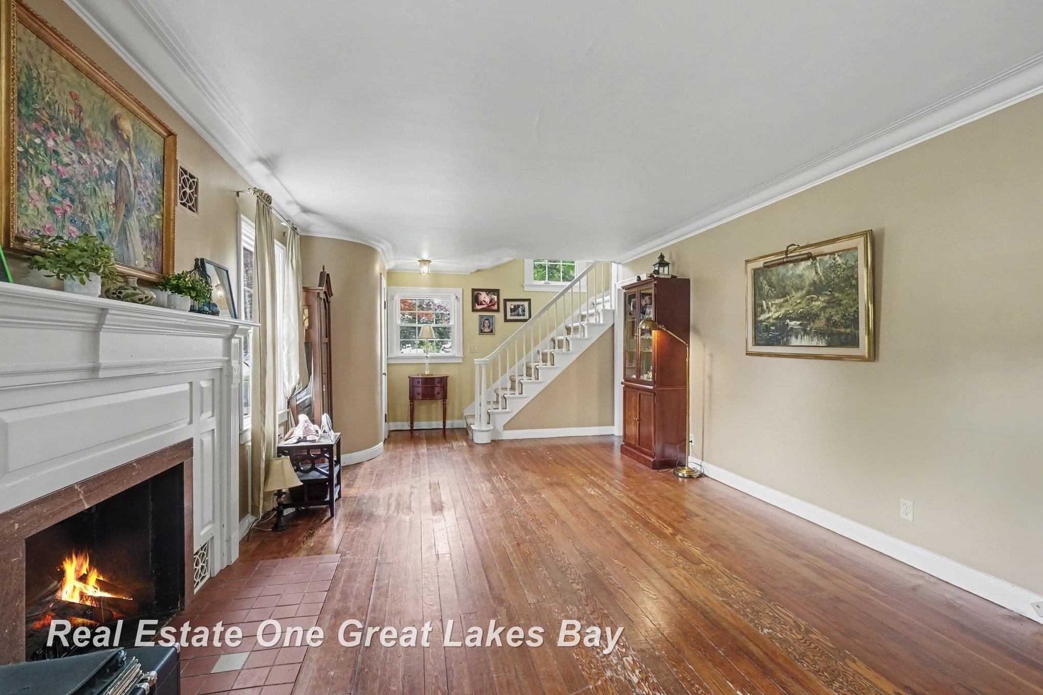 1510 Helen Street Bay City, MI 48708 - Photo 8 of 26 50213358-6c7d8a9d-0a22-4611-9289-32348c168ee1.JPG