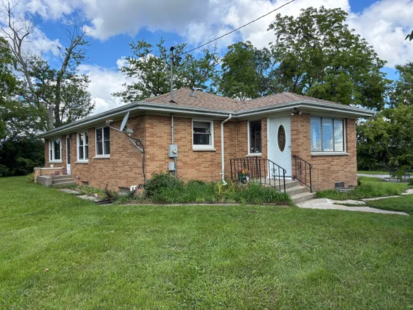 $525,000 | 22436 Schroeder Road, Dover, WI 53139