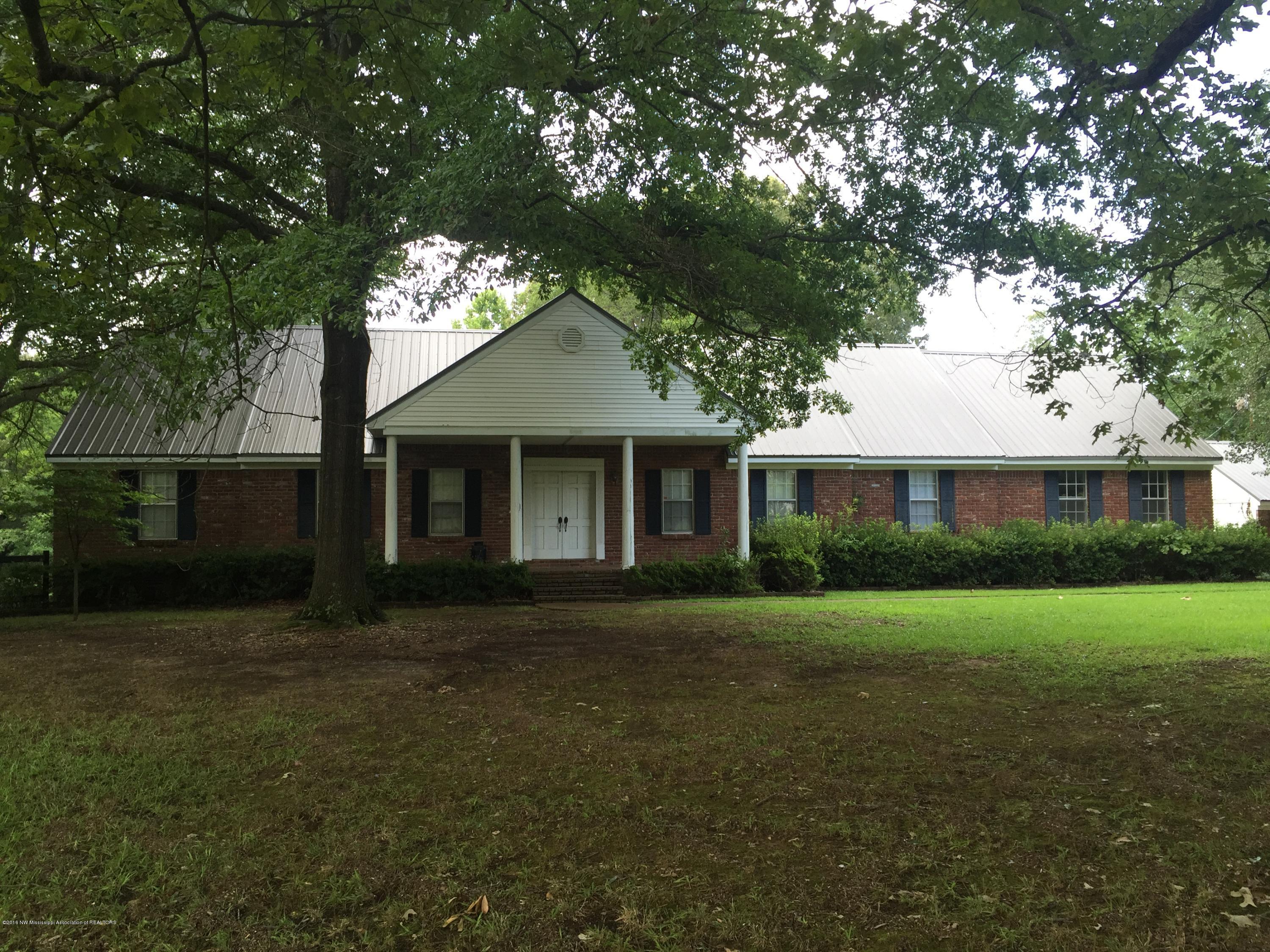 359 Oakdale Road Coldwater, MS 38618 - Photo 1 of 26 2016-07-28 16.25.56