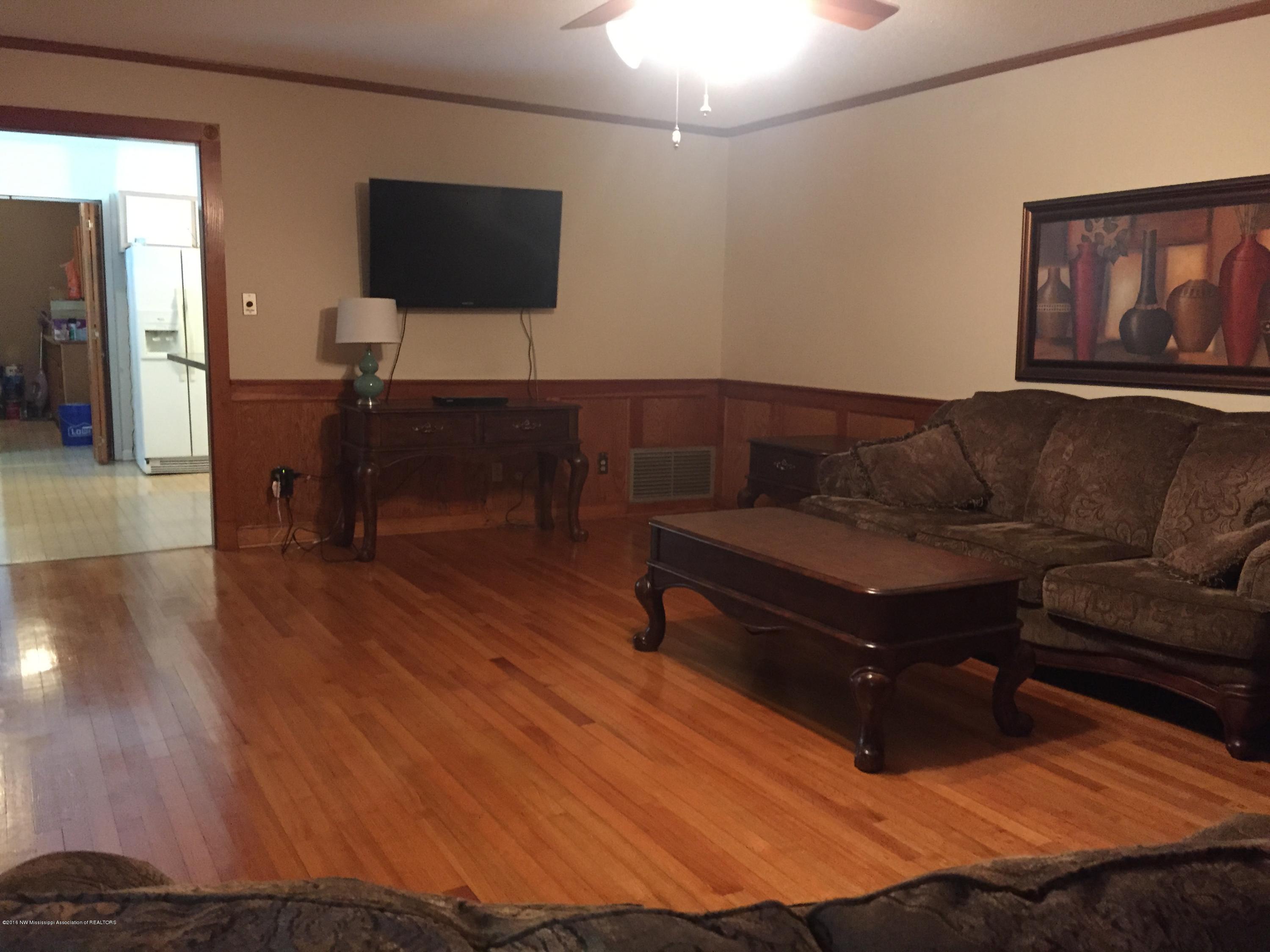 359 Oakdale Road Coldwater, MS 38618 - Photo 12 of 26 2016-07-28 16.29.47