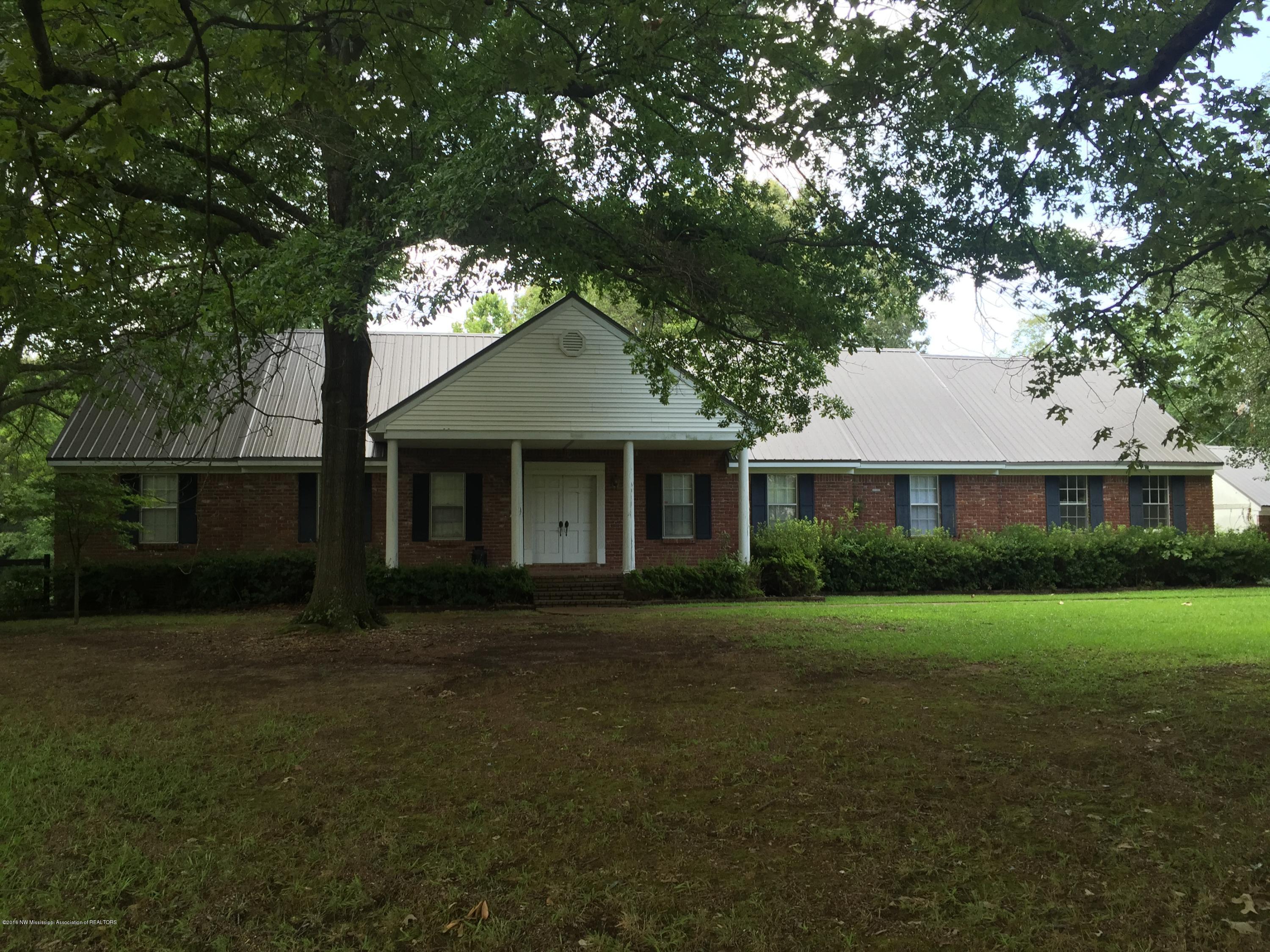 359 Oakdale Road Coldwater, MS 38618 - Photo 3 of 26 2016-07-28 16.25.57 HDR