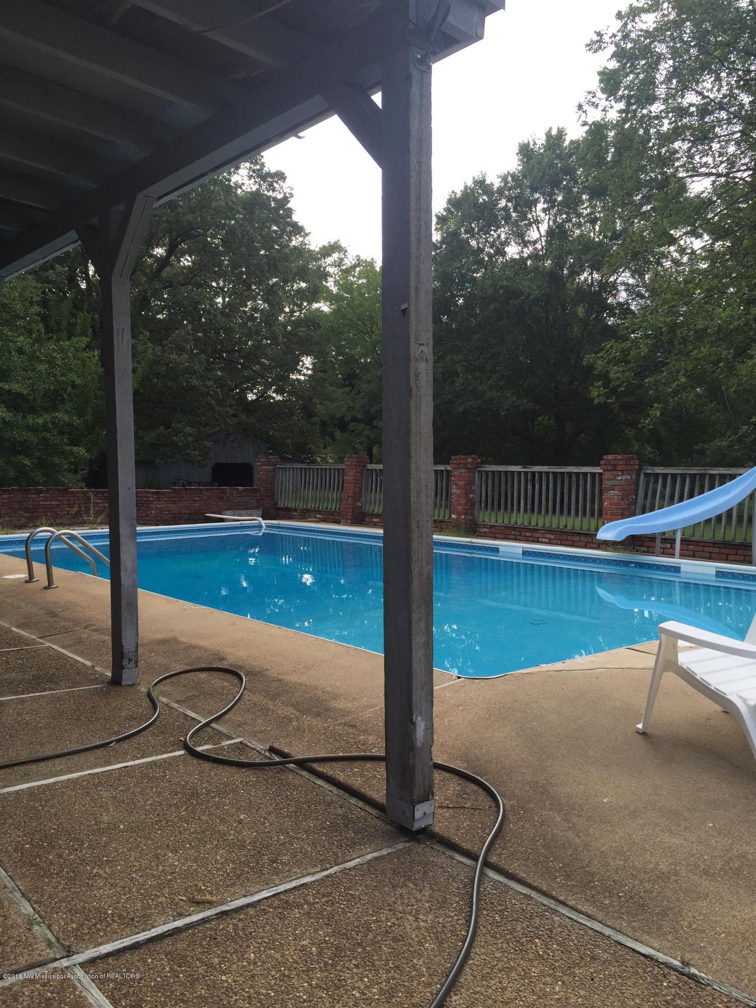 359 Oakdale Road Coldwater, MS 38618 - Photo 5 of 26 2016-07-28 16.27.07