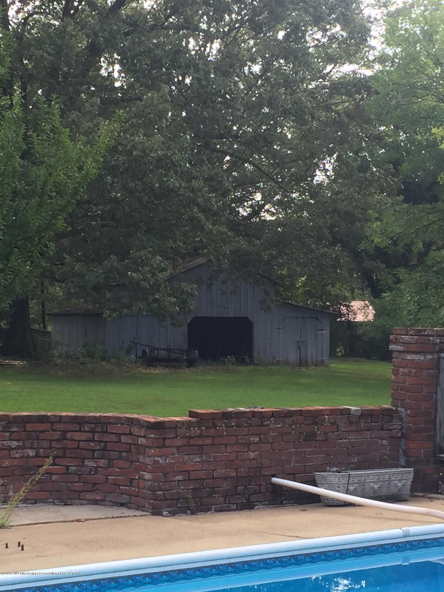 359 Oakdale Road Coldwater, MS 38618 - Photo 7 of 26 2016-07-28 16.27.32 HDR