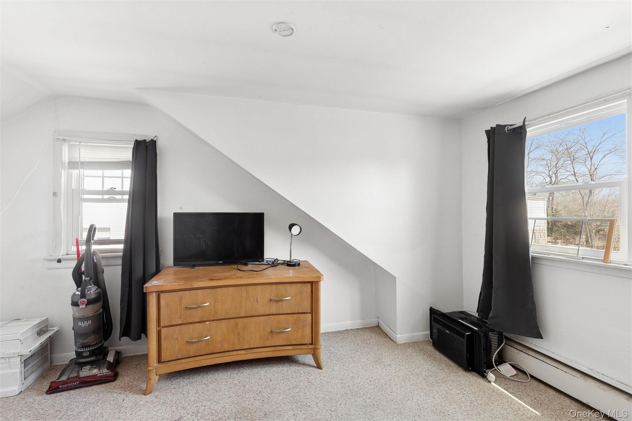 184 Smith Road Ronkonkoma, NY 11779 - Photo 11 of 22