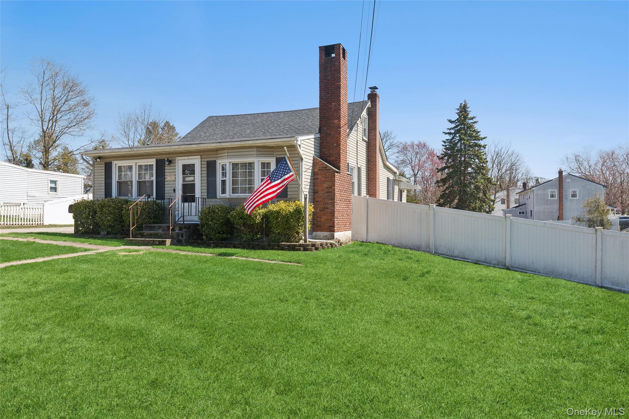 184 Smith Road Ronkonkoma, NY 11779 - Photo 22 of 22