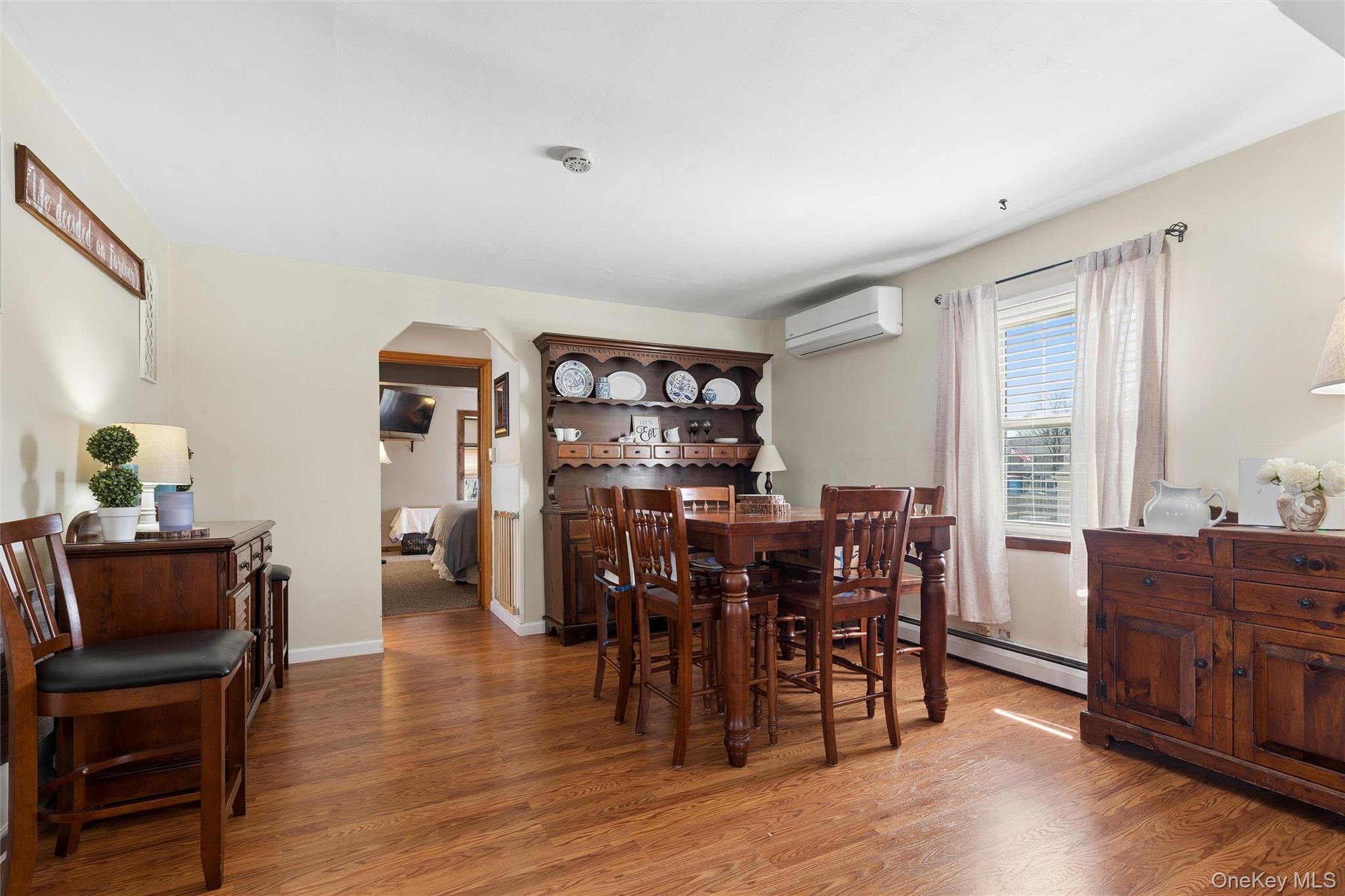 184 Smith Road Ronkonkoma, NY 11779 - Photo 3 of 22