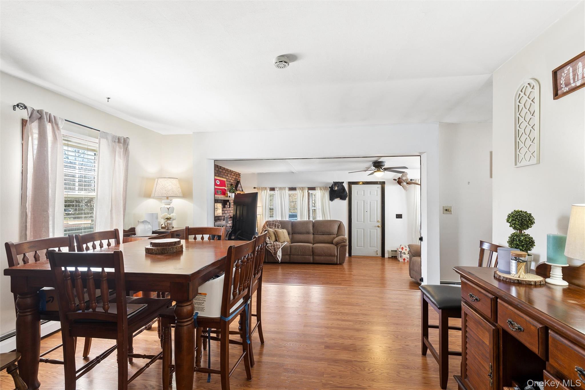 184 Smith Road Ronkonkoma, NY 11779 - Photo 5 of 22