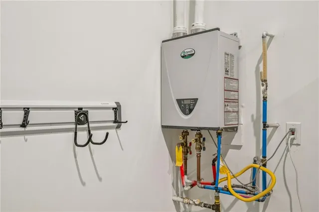 $1,250,000 | 1062 Country Lane Northeast, Atlanta, GA 30324