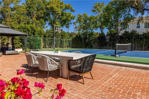 $3,989,000 | 6622 Horseshoe Lane, Huntington Beach, CA 92648