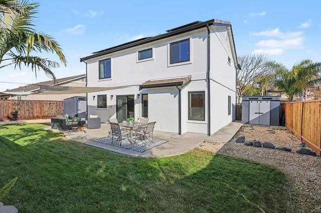 $799,000 | 2013 Hedge Avenue, Brentwood, CA 94513