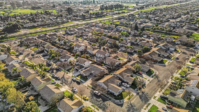 $799,000 | 2013 Hedge Avenue, Brentwood, CA 94513