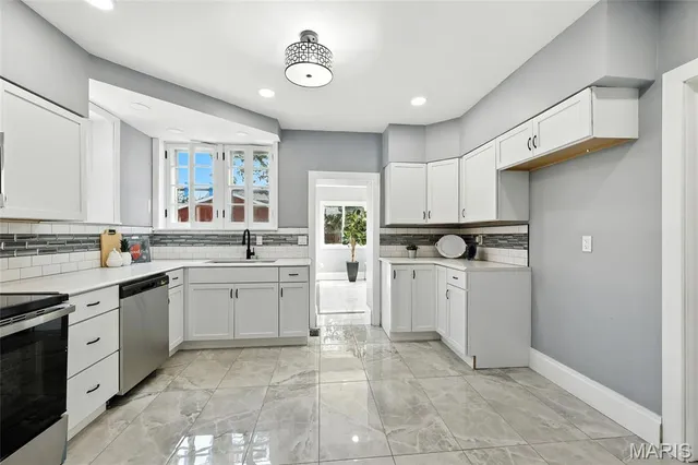 $315,000 | 7443 Augusta Avenue, St. Louis, MO 63121