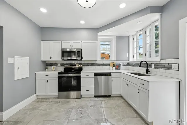 $315,000 | 7443 Augusta Avenue, St. Louis, MO 63121